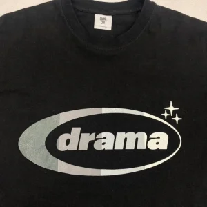 Drama Call Oval T-shirt Black And Grey